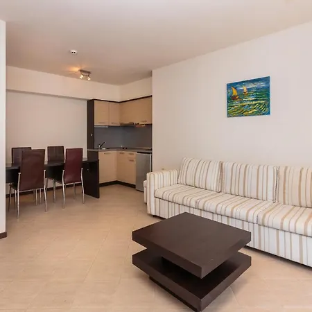 Tarsis Club & Aquapark Ξενοδοχείο 4*