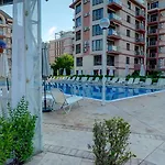 Tarsis Club & Aquapark 4* サニービーチ