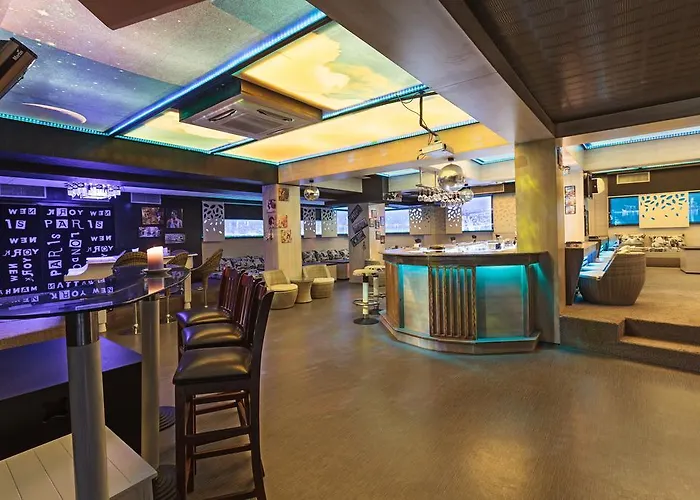 Tarsis Club & Aquapark Hotel