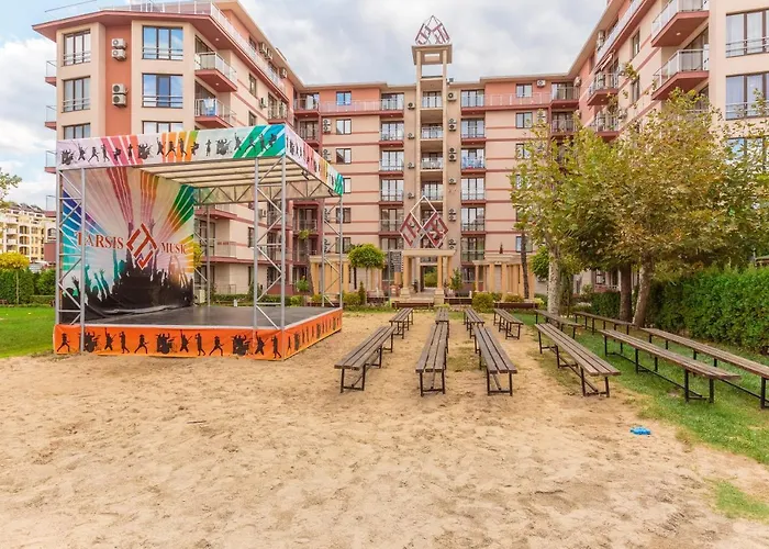 Tarsis Club & Aquapark 4*