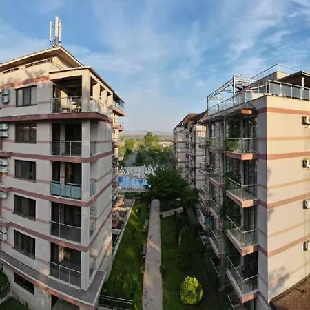 Tarsis Club & Aquapark Apart-hotel