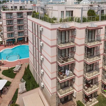 Tarsis Club & Aquapark Готель 4*