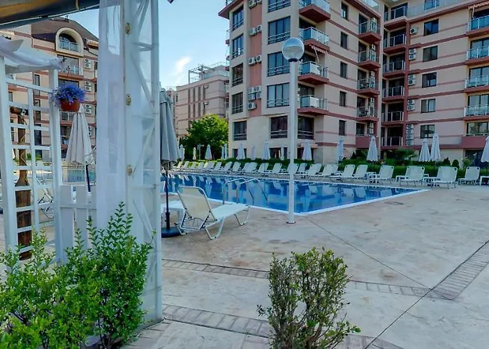 Tarsis Club & Aquapark 4* Сонячний Берег