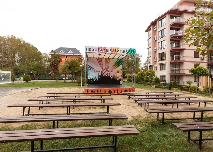 Tarsis Club & Aquapark 4*