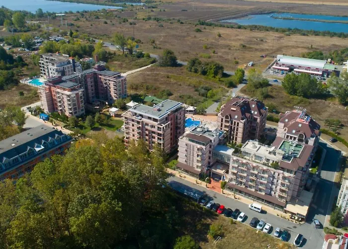 Hotel Tarsis Club & Aquapark 4*